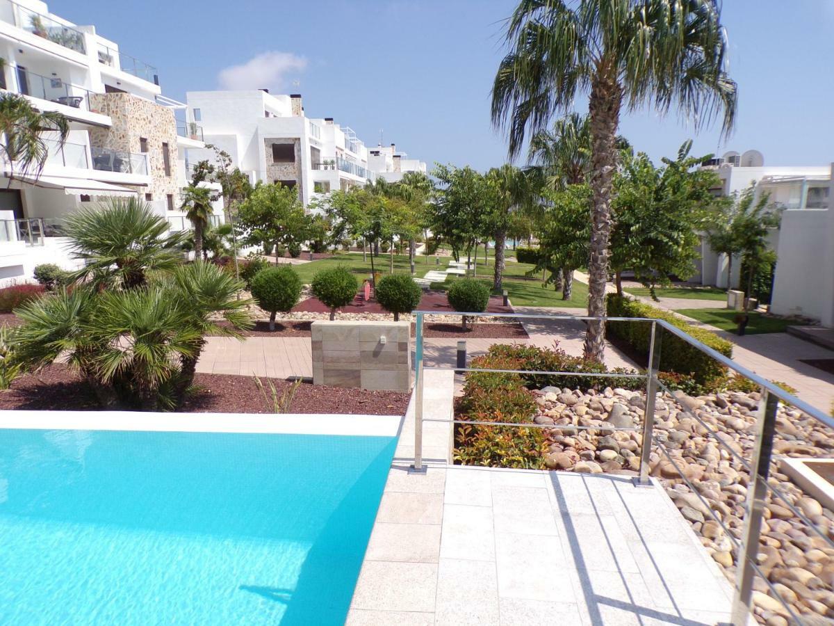 3 Bedroom Luxury Villamartin Apartment *